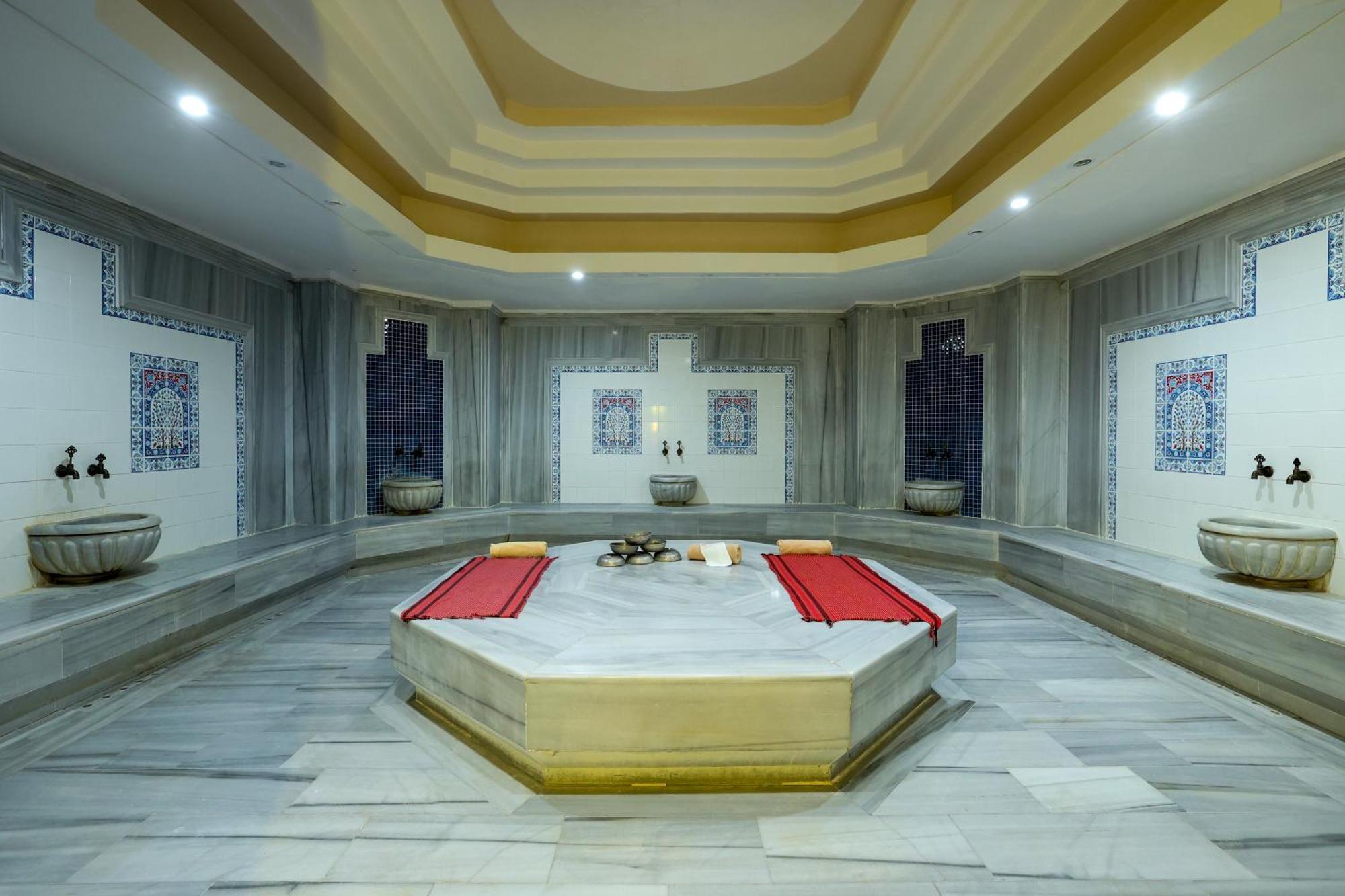 Crystal Tat Beach Golf Resort & Spa Belek Esterno foto