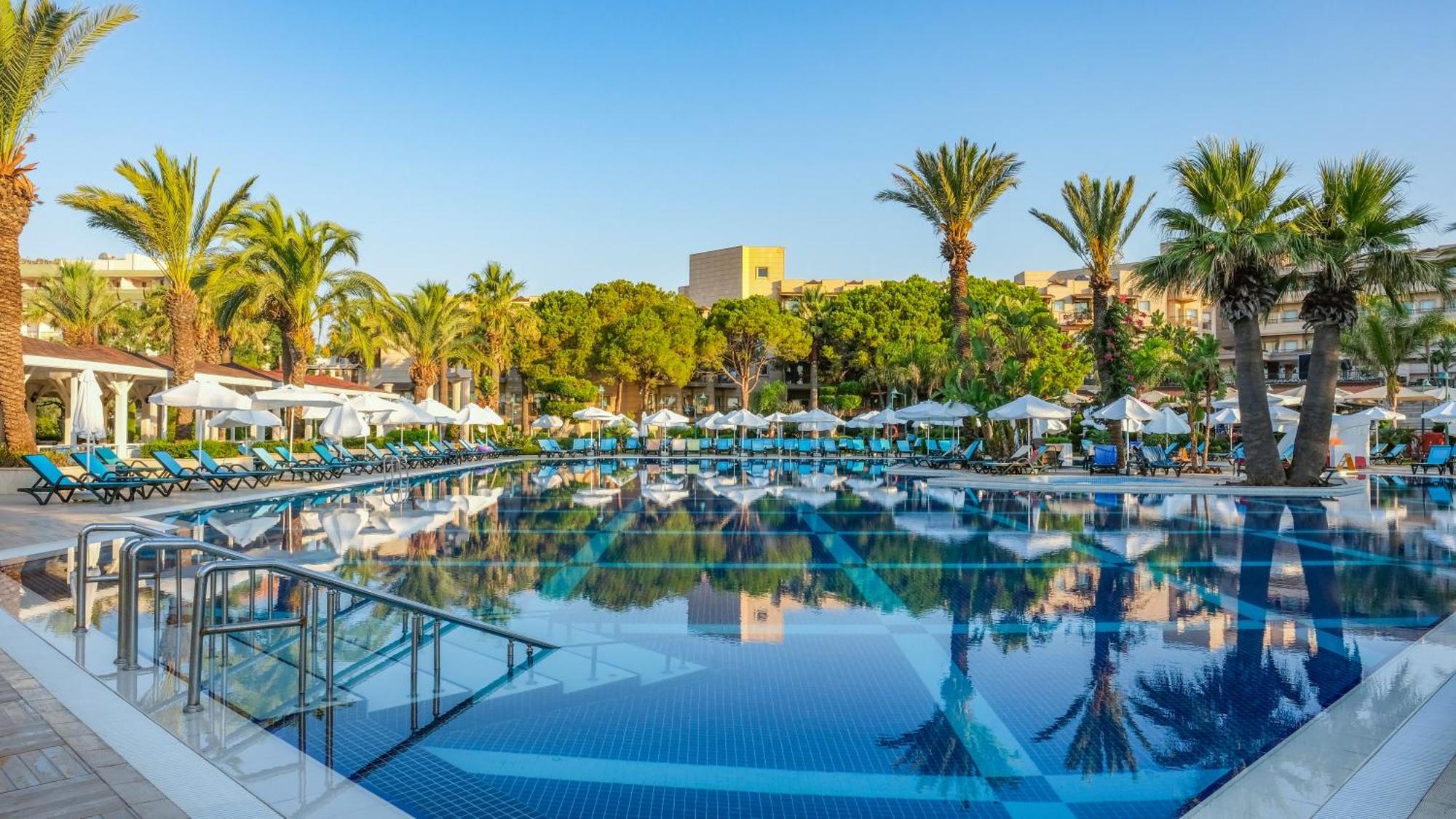 Crystal Tat Beach Golf Resort & Spa Belek Esterno foto